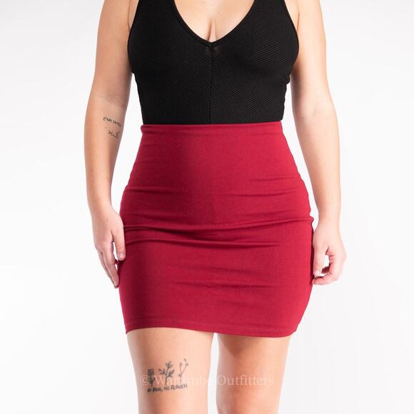 Lulu's Deep Red Mini Skirt - S - Picture 1 of 9